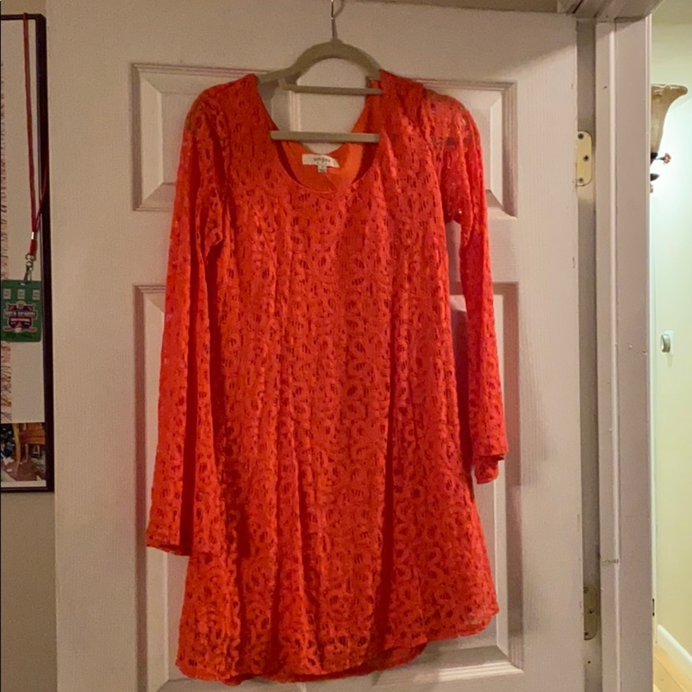 Mini dress with sleeves